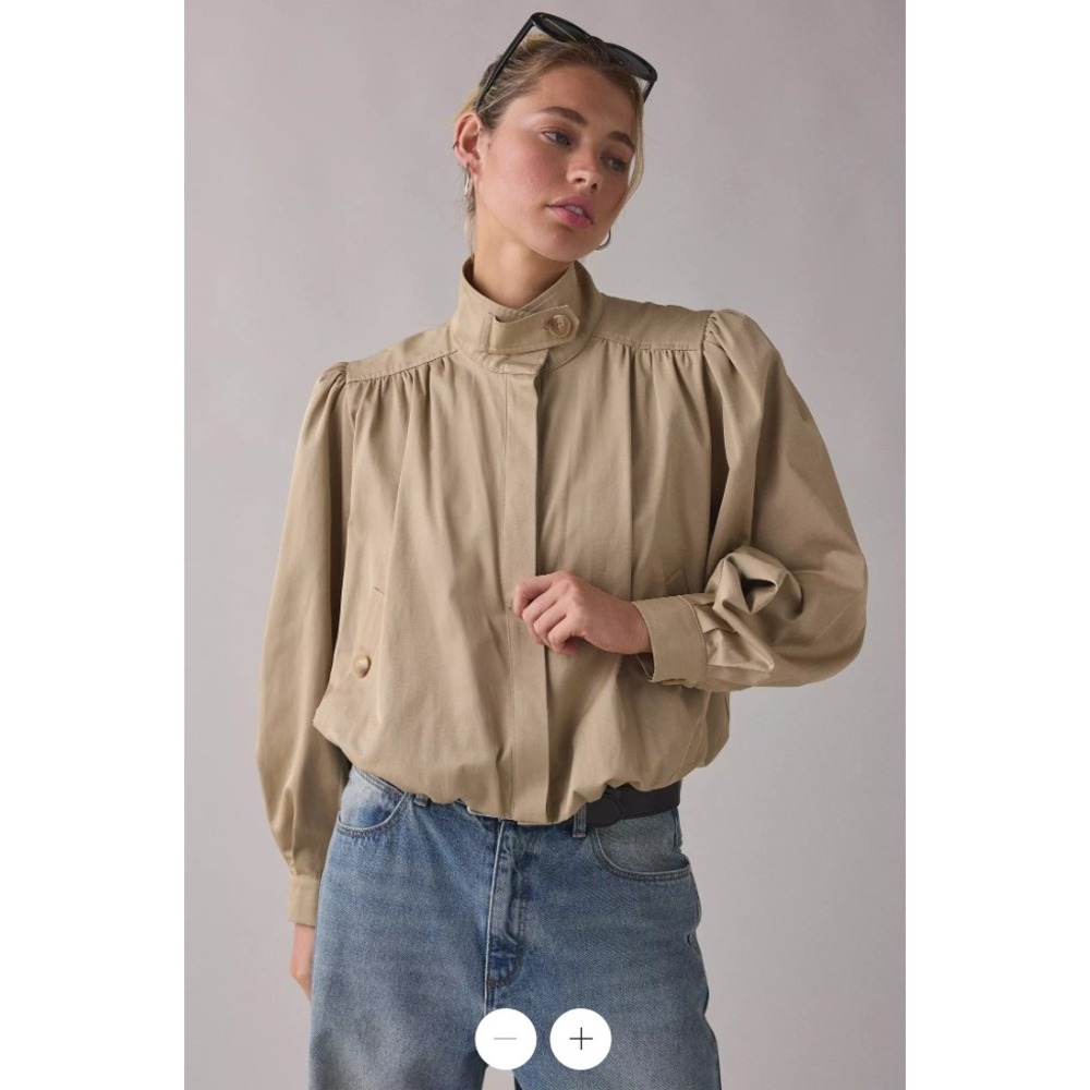 ASTR Estero Gathered Sleeve Bomber Jacket Women Small Beige NWOT - Picture 2 of 11